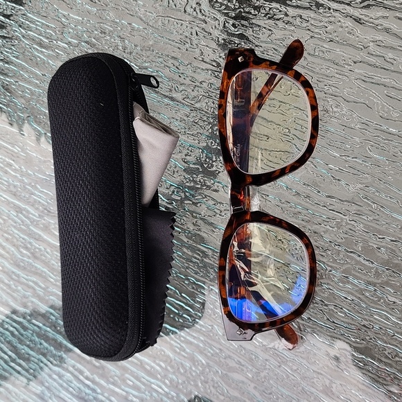 EyeKeeper Fashion Readers Women Tortoise +2.50 NWT X002KZLK3F - Picture 1 of 5